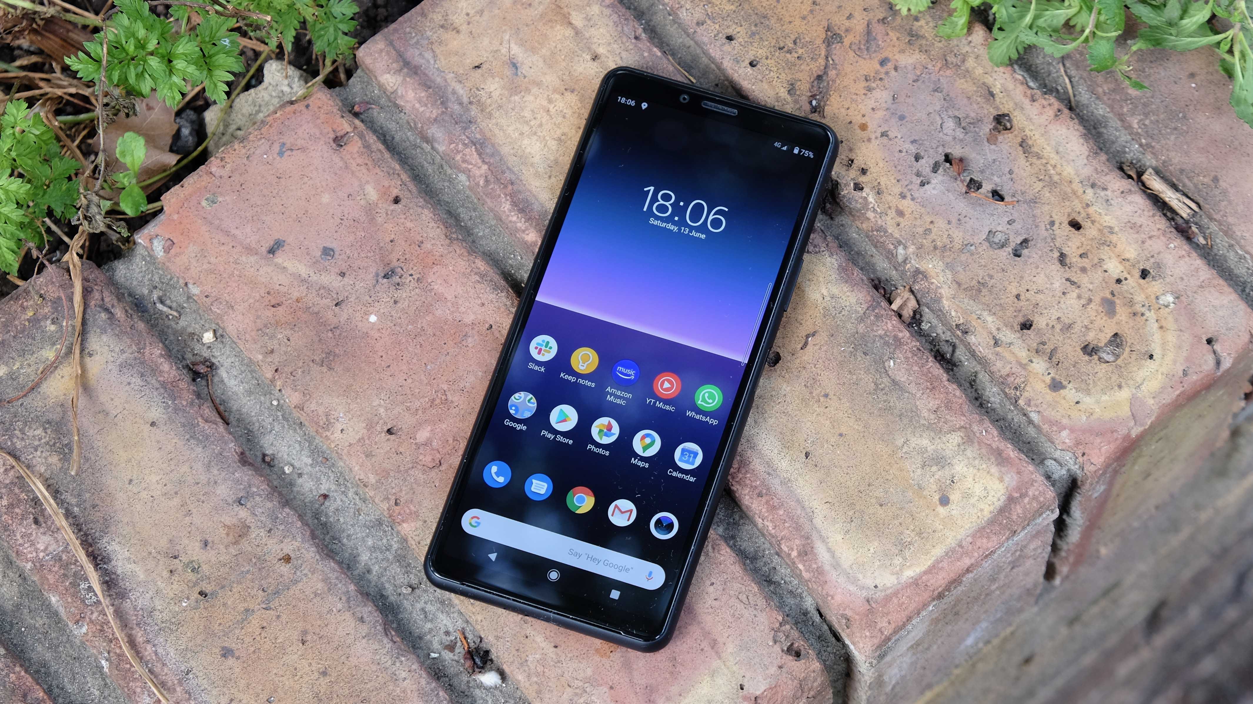 Обзор смартфона sony xperia 10