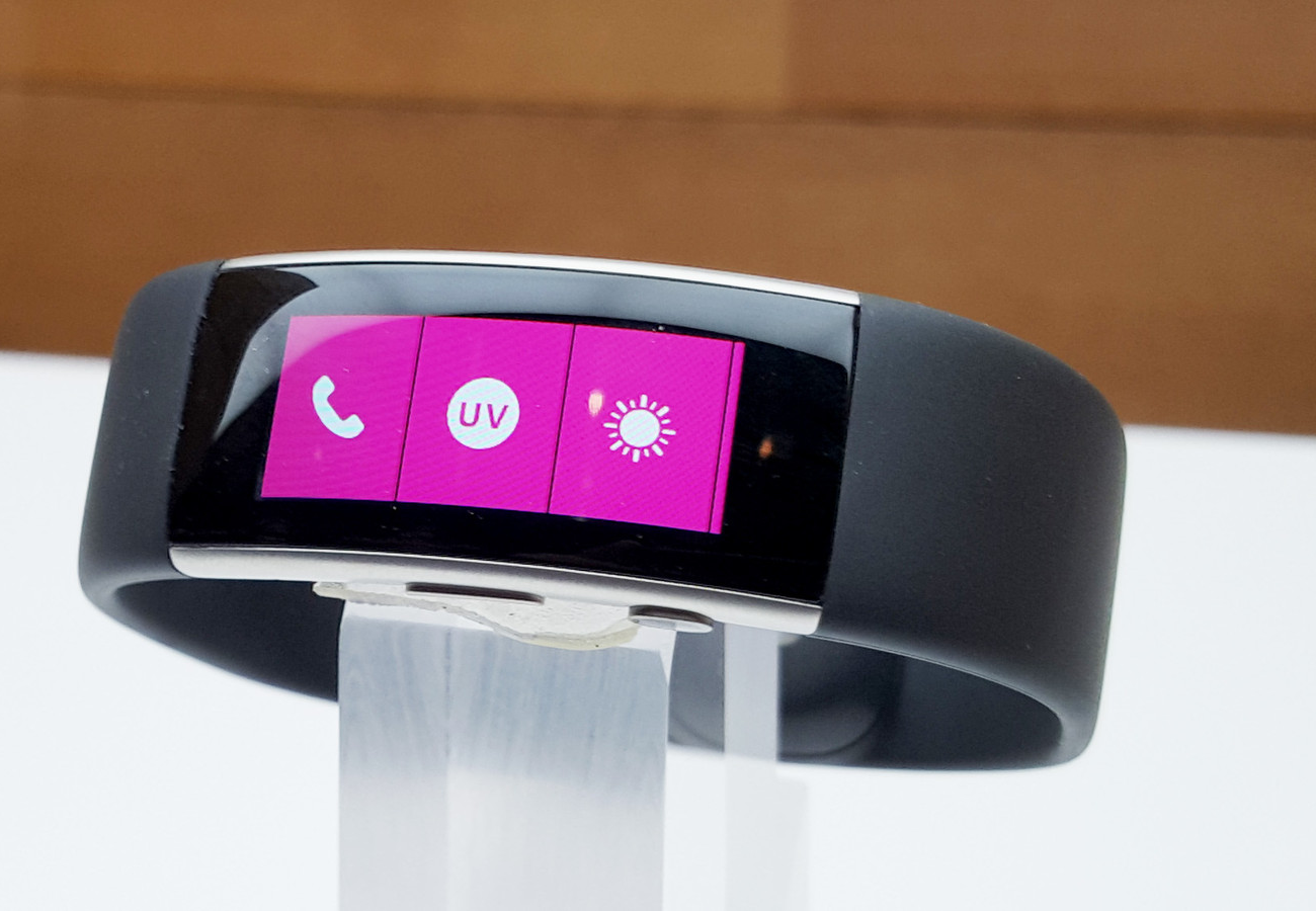 Wearable fitness bands : microsoft band 2
