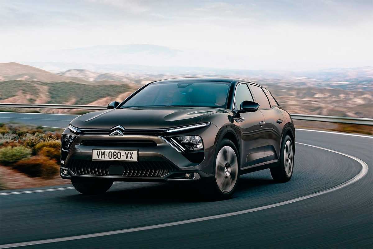 Лучшие автомобили для девушек на 2021 год - топ 10: рейтинги, списки, обзоры