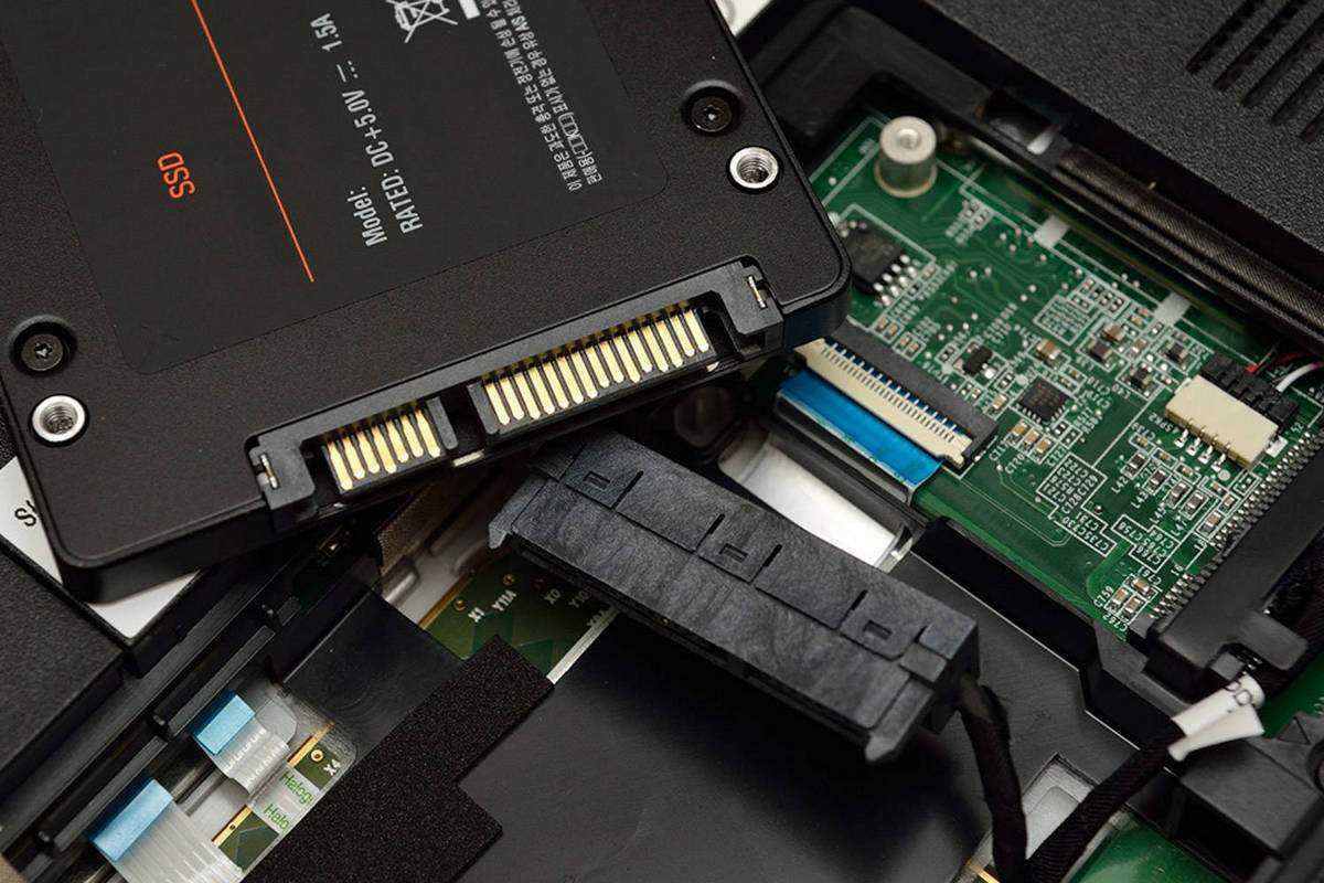Обзор samsung t7 shield: надёжного и защищённого внешнего ssd-накопителя | мир игр новости