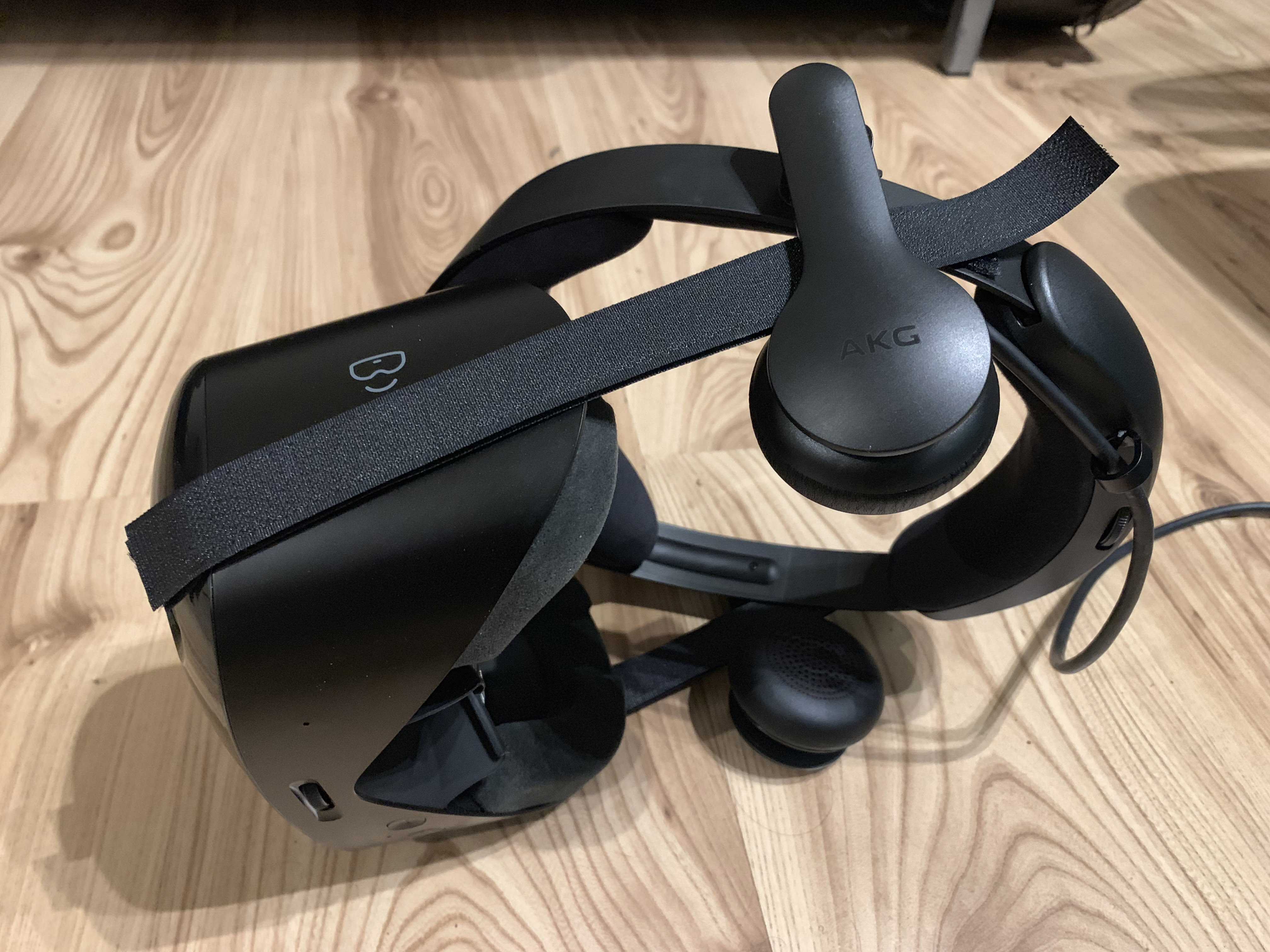 Очки виртуальной реальности samsung hmd odyssey windows mixed reality headset