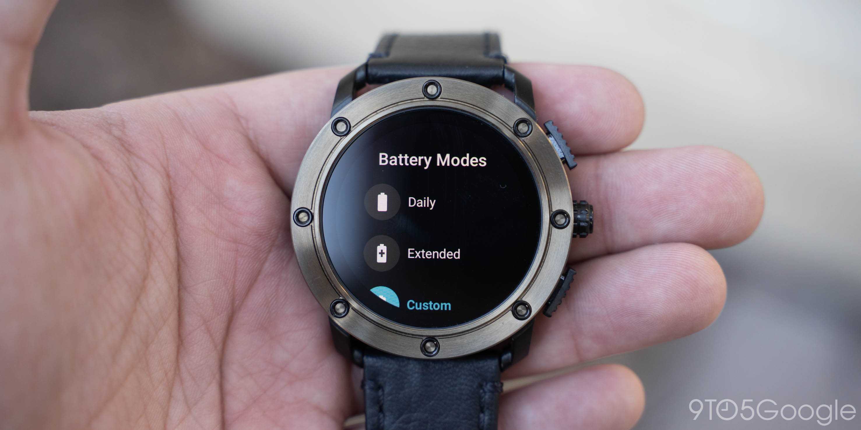 Какие умные часы на android выбрать: diesel on full guard 2.5 или fossil sport?