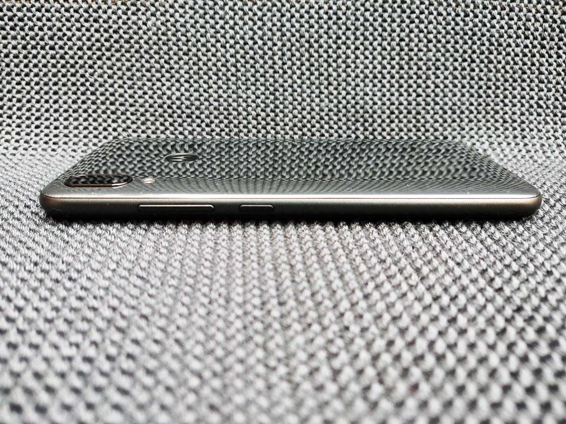 Обзор motorola moto e7 plus: дешёвого смартфона достаточного для многих