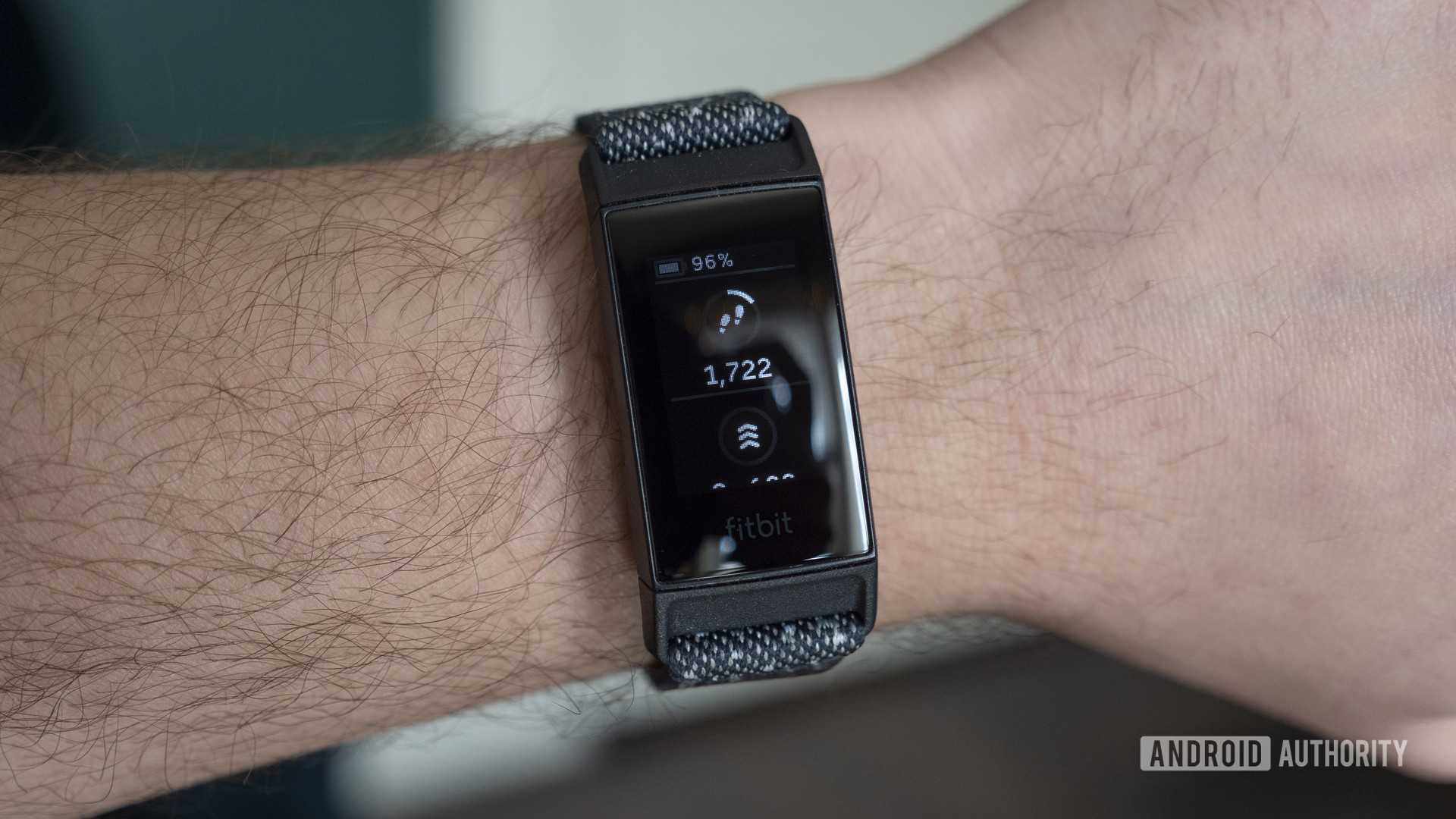 Топ-3 лучших фитнес трекера fitbit в 2022