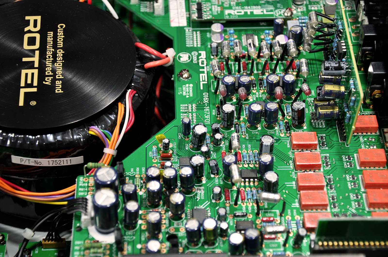 Rotel ra-1570